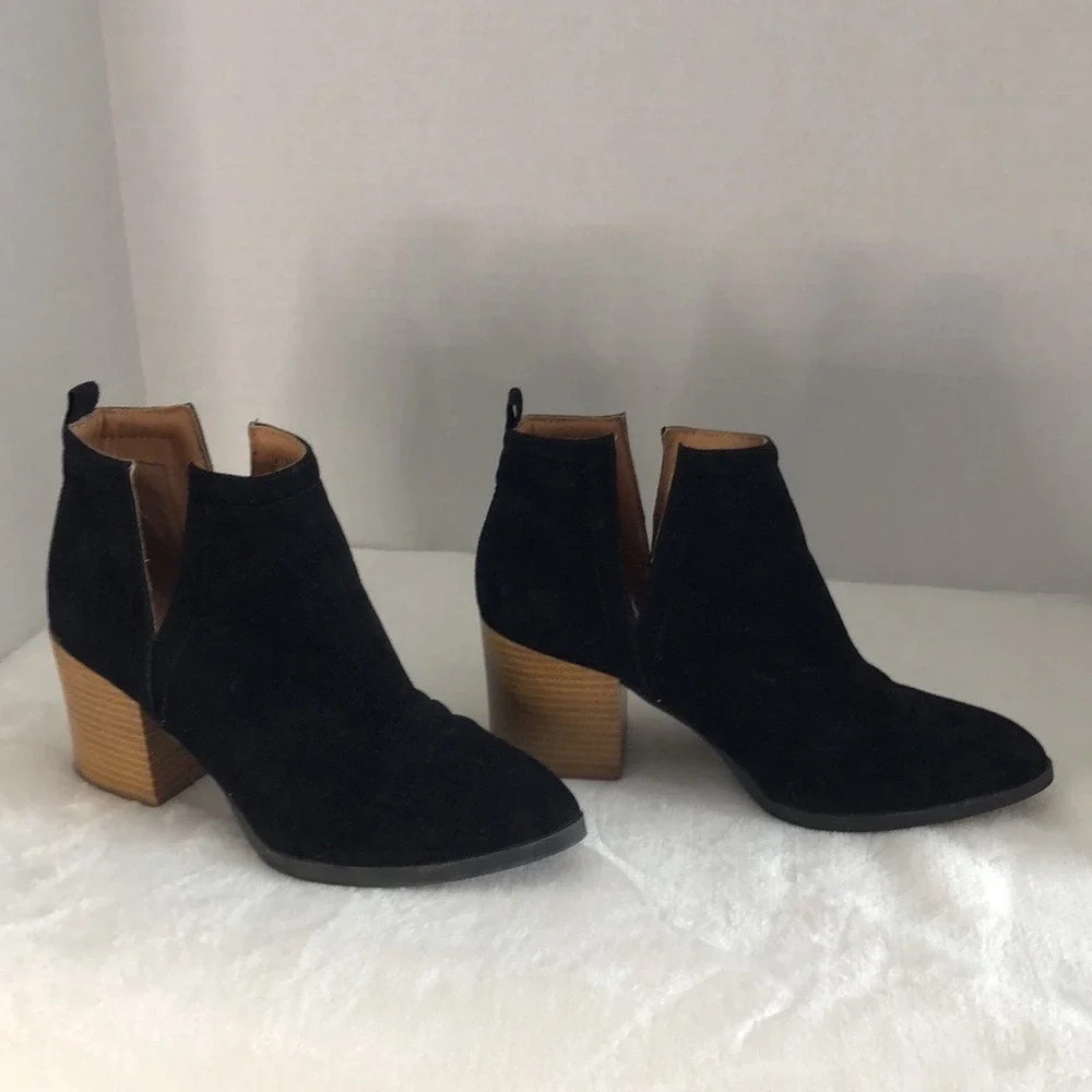 QUPID Black Suede‎ Block Heel Bootie Ankle Boot Women Size 5 Classic
